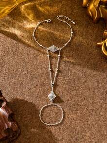 1 pieza Elegante y creativo brazalete de cadena para dedo con moneda antigua bañada en oro de cobre y borla de estrella para mujeres, accesorio para vestido de banquete y boda - Plateado - Ver 3