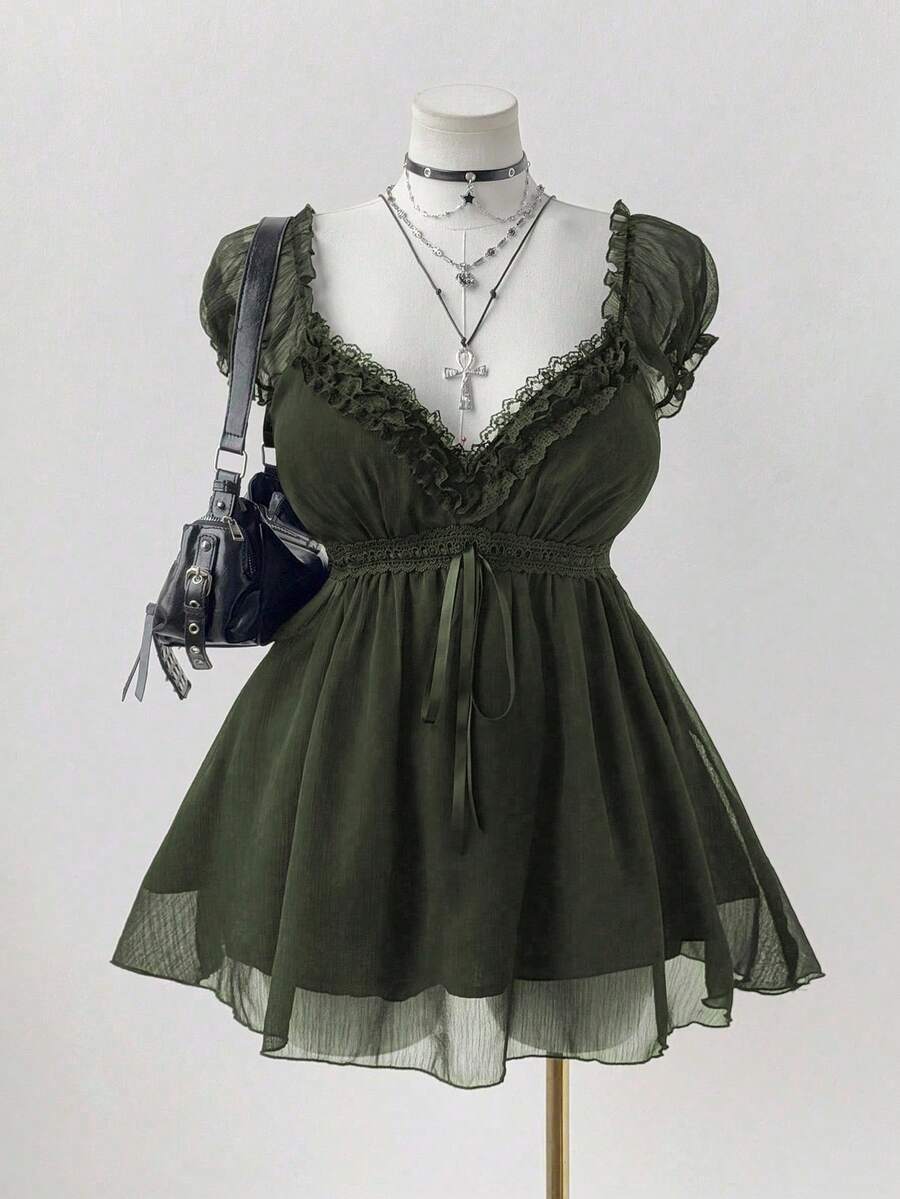 Elegant Blouse With Lace Trim In A Solid Color, Perfect For Summer - Green - View 1