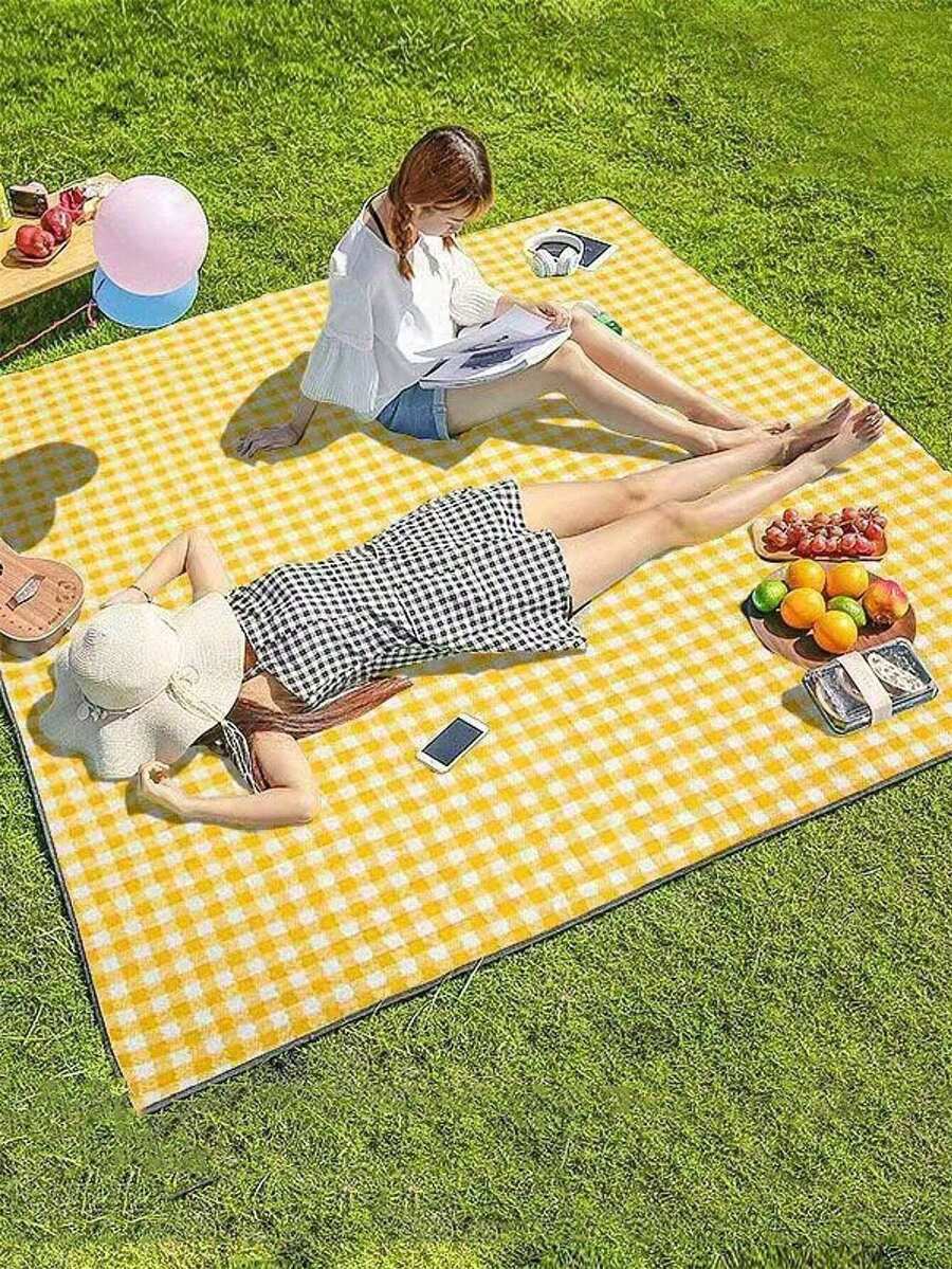 1pc Large Thickened Sandproof Waterproof Picnic Blanket, Outdoor Waterproof Foldable Picnic Mat, Portable Family And Friends Picnic Mat - Multicolor 1 - View 1