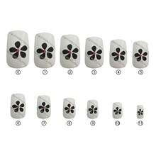 Finger Queen Short Square Floral Black And White False Nails 24pcs Card - Floral Preto Branco - Ver 6
