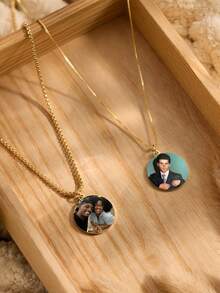 1PC Vintage Photo Engraved Round Pendant Necklace | Customizable With Any Portrait/Pet Photo, Multiple Chain Styles For Versatile Matching, Luxurious Yet Versatile. Premium Titanium Steel Material, Fade-Resistant And Hypoallergenic, Comfortable For Daily Wear. Minimalist Round Pendant Design Fits Various Outfits, Perfect As A Couple Gift, Family Keepsake, Or Pet Memorial, Carrying Your Exclusive Memories And Warm Reminders Every Time You Wear It. - 25mm Photo Necklace - View 6