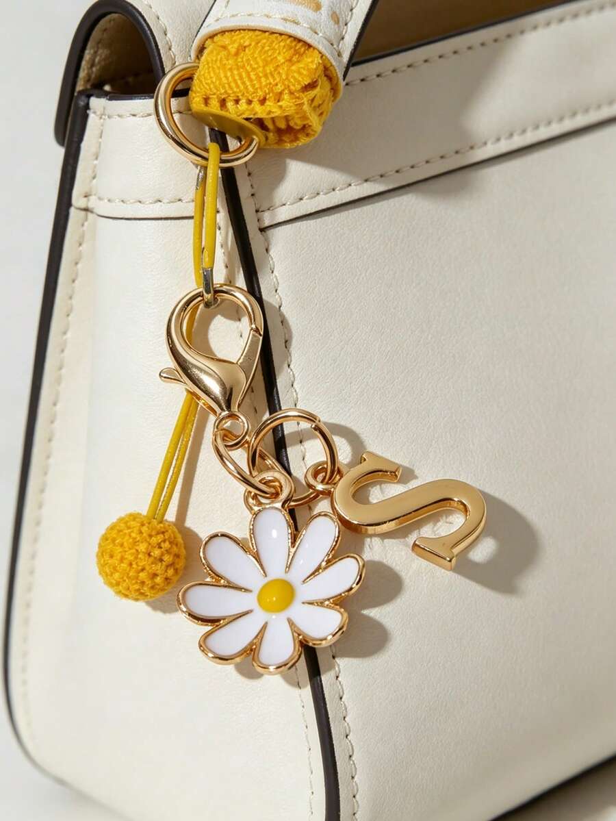 雛菊字母鑰匙圈，個性化姓名鑰匙環，花朵吊飾，可愛字母鑰匙圈飾品，適合男士、女士、兒童和長者，耐用金屬鑰匙圈，可用於車鑰匙、背包、手提包和錢包，精美花卉字母配件，適合日常使用、學校和旅行，送給媽媽、爸爸、老師和朋友的完美禮物，適合生日、畢業、婚禮、友誼日、情人節和聖誕節。