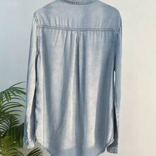 xuehuamaoyi02  Blusa de mezclilla con bolsillo con parche y botones, chaqueta de mezclilla, ropa de mujer de otoño de manga larga - Lavado ligero - Ver 9