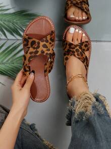 New Plus Size Women's Comfortable Minimalist Round Toe Open Toe Diagonal Parallel Double Strap Flat Slides Sandals Casual Fashion Outdoor Vacation Beach Summer Shoes - Brown - View 1