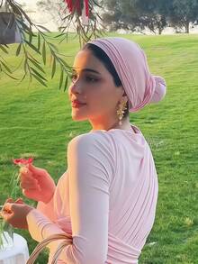 1pc Women's Instant Classic Basic Solid Color Hijab, Multiple Wearing Styles Adjustable Versatile Practical Elastic Turban, Modal Fabric Comfortable Soft Skin-Friendly, Suitable For Daily Outings Sports Yoga Wear - Leather Pink - View 3