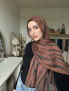 1 buah Syal Wanita Gaya Bohemian Motif Lukisan Tinta, Jilbab Kasual Musim Semi/Panas untuk Jalanan, Pelindung Matahari, Cocok untuk Pemakaian Sehari-hari, Cocok untuk Pantai Musim Panas - Cokelat dan hitam - View 4