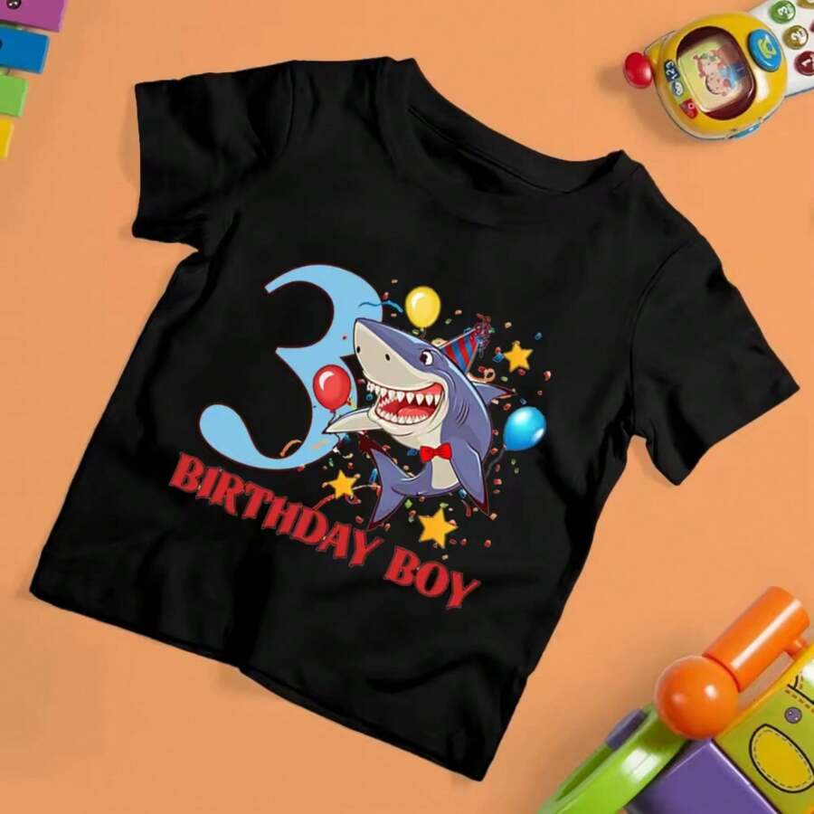 Conjunto de cumpleaños infantil con estampado de tiburones Camisetas de cumpleaños con números del 1 al 9 Camisetas para niños con temática de tiburones Camiseta de manga corta para niños - Negro - Ver 1