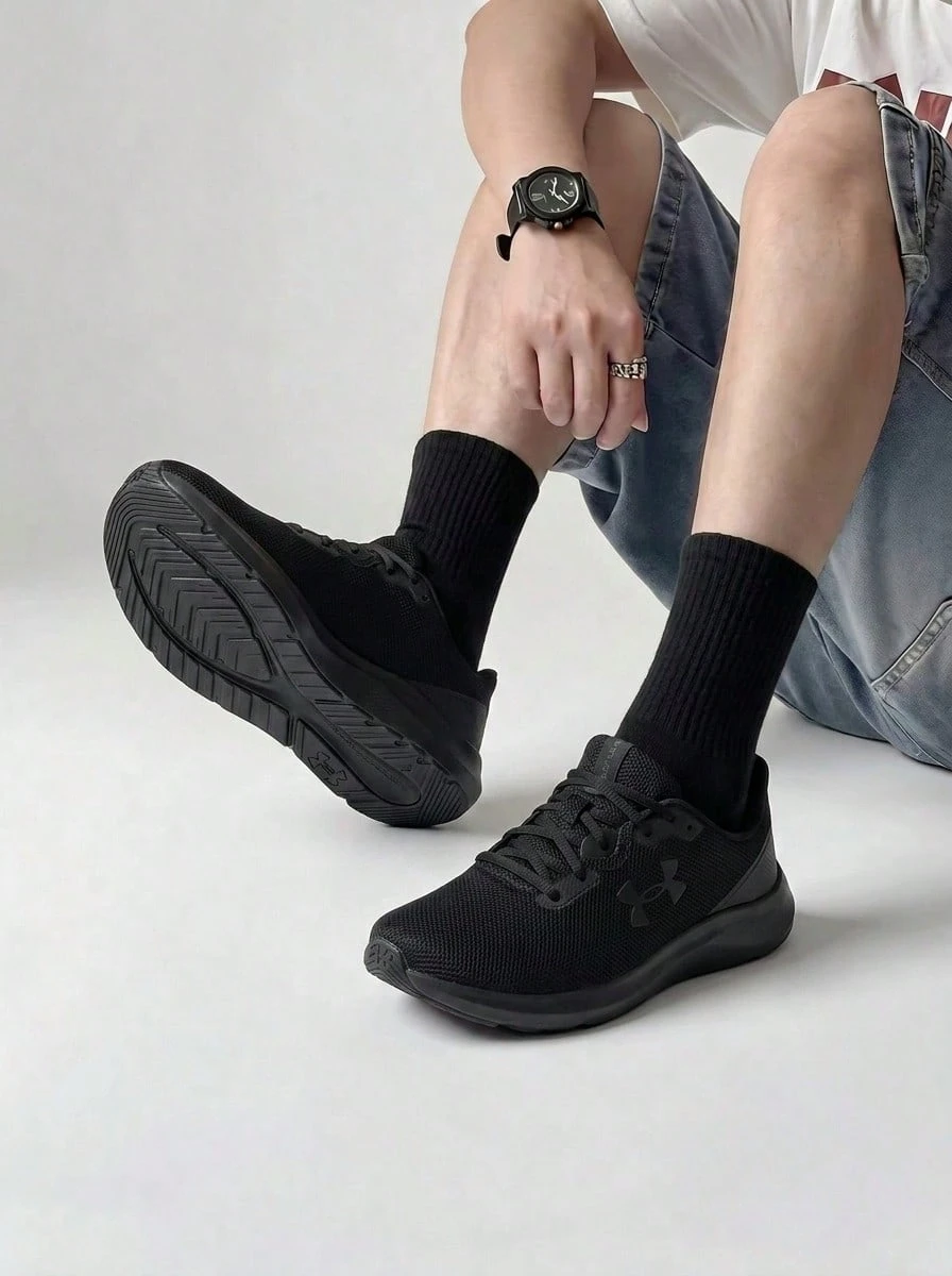 Under Armour أحذية الجري للرجال الشحن الأسود 43028254 - أسود - 002 - مشاهدة 1