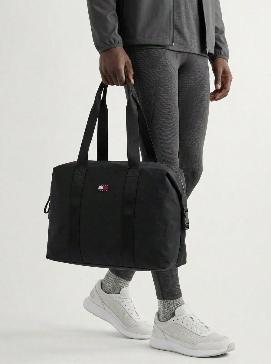 Tommy Hilfiger حقيبة دافل سوداء 20 لتر - الأسود - مشاهدة 1