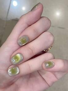 10片手工短橢圓形穿戴式指甲貼，透明白色貓眼漸層綠色搭配星星亮片，清新活潑 - 青檸色 - 查看 2