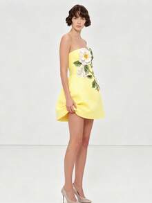 Chic Women's Yellow Sleeveless A-Line Mini Dress, Featuring Strapless Neckline And Exquisite 3D Rose Details, Perfect For Fashionable Parties - Màu vàng - Xem 4