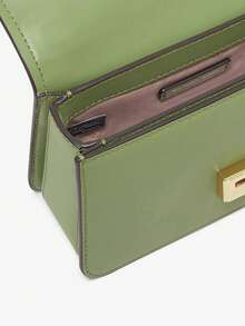 Michael Kors MK Delancey 女款小手提包，翻蓋肩背包，附頂部手把與 LOGO 圖案斜背包 - 淺綠色 - 查看 8