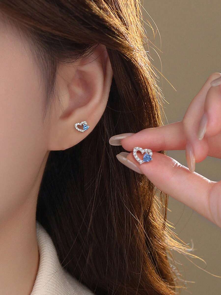 1對S925純銀精緻時尚鏤空心型耳釘耳環,女款小眾清新優雅,百搭日常通勤與約會,耳洞穿孔飾品,學生風溫柔甜美配件 - 心 - 查看 1