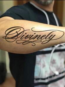 1 pieza Pegatina de tatuaje temporal con patrón simétrico de escritura retro en inglés "Divinely", diseño de tatuaje simulado, adecuado para viajes, festivales de música, juegos, regalos de graduación, dura de 3 a 5 días - Negro - Ver 3