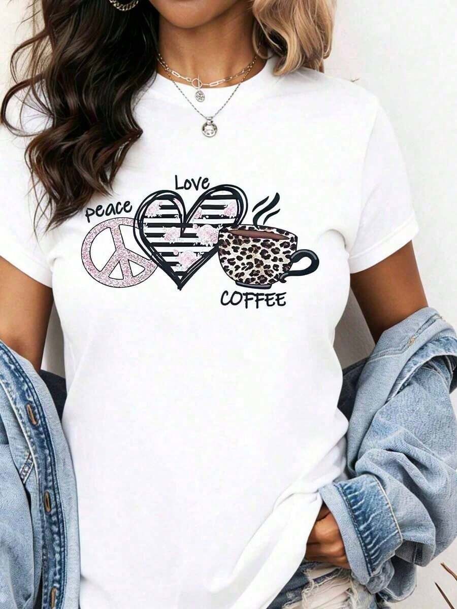 Soft 100% Cotton T-Shirt. "Solt Peace Love Coffee" Graphic T-Shirt With Leopard And Heart Print Coffee Cup Design For Women, Casual Wear, Gift Idea For Coffee Lovers. - 白色 - 查看 1