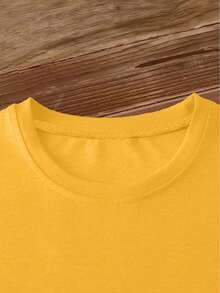 Women's Fashion Clothing 2026, Vintage Short Sleeve T-Shirt With Round Neck And Colorful Tropical Hibiscus Flower Print Aloha, Fresh Forest Style, Loose Top, Elegant Fashion - 黃色 - 查看 4