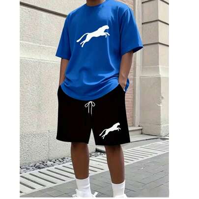 メンズカジュアルプリントセット、黒の半袖シャツと黒のショーツの組み合わせ、走る動物柄デザイン、ファッショナブルで快適、夏のストリートスタイルを演出