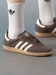 Adidas Originals SAMBA OG 休闲轻便运动鞋，男女通用日常穿着和旅行跑步鞋，JI3184 - 岩層深土地棕/奇妙白/魔力淺褐 - 查看 2