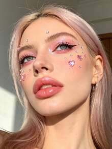 Hiasan Wajah Glitter 3D Multi-Partikel Berwarna Pink Heart Campuran Perak Putih Rhinestone, Rhinestone Perekat Diri Gaya Y2K, Dekorasi Wajah Rhinestone Berkilau Khusus untuk Konser, Disko, dan Pesta DIY - MultiWarna - View 6