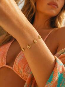 Zartes Gänseblümchen-Blumen-Gliederkettenarmband Boho Chic Sommer Strand Edelstahl 18K Gold PVD beschichtet wasserdicht anlaufbeständig Damenschmuck - Gold - Übersicht 3