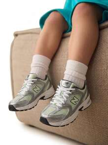 New Balance 530 أحذية رياضية للأطفال فضي داكن معدني/ميلون مائي GR530ADF - ماء البطيخ المعدني الفضي الداكن - مشاهدة 1