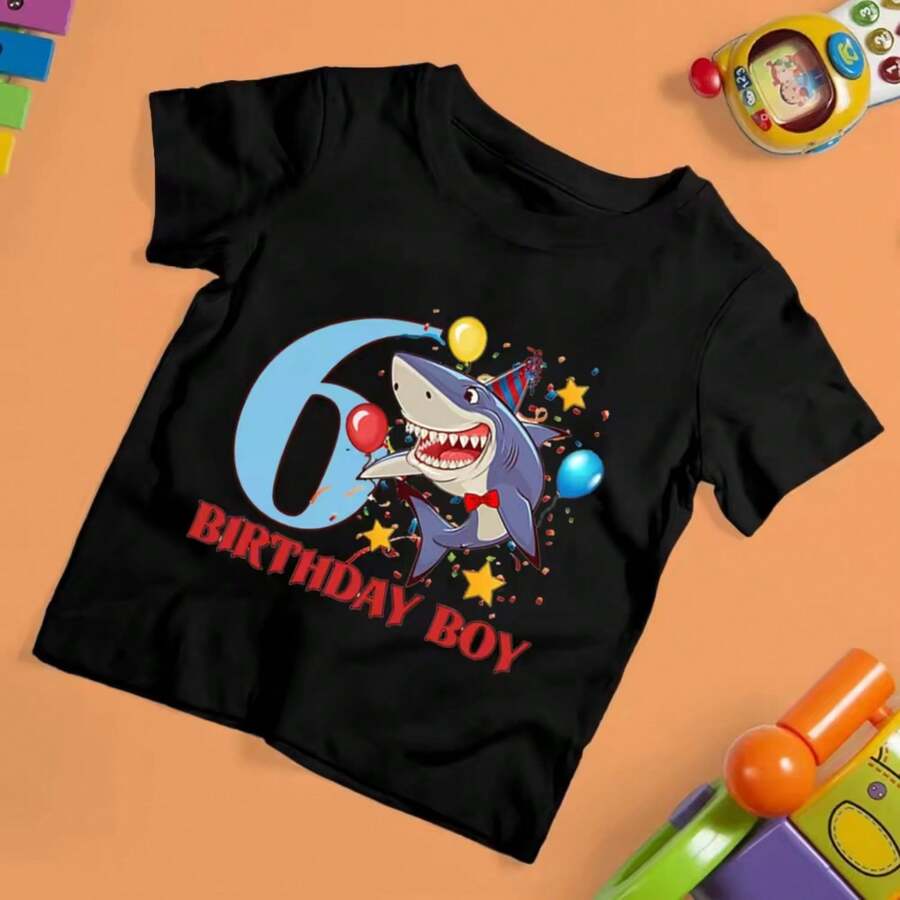 Conjunto de cumpleaños infantil con estampado de tiburones Camisetas de cumpleaños con números del 1 al 9 Camisetas para niños con temática de tiburones Camiseta de manga corta para niños - Negro - Ver 1
