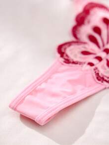 Mystèrelle Celana Dalam Thong Seksi Transparan Motif Kupu-kupu 3 Potong untuk Wanita, Model Low-Rise - MultiWarna - View 6