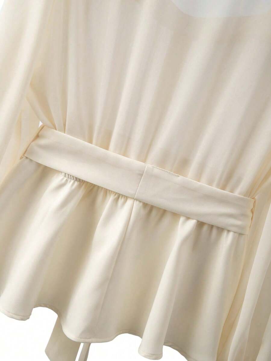 Women's Regular Size, Semi-Sheer Chiffon Top, Solid Color Knit Material, Decorative Gold Metal Buttons, Waist Tie. Elegant And Sexy Chiffon Blouse For Women. - 杏 - 查看 1