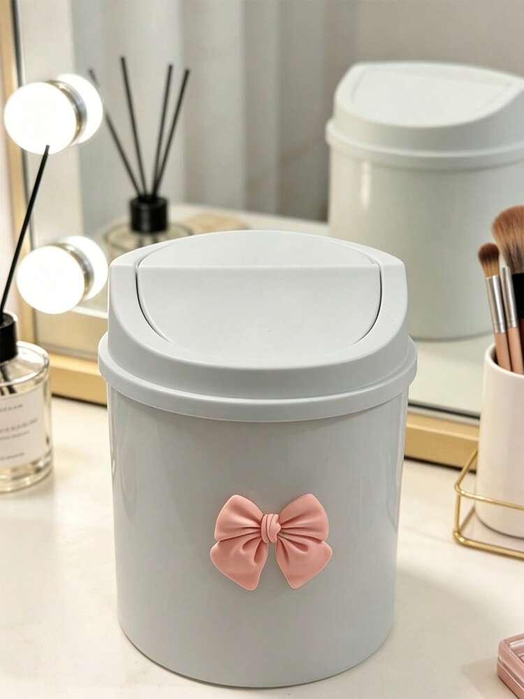 Produktbild von Daphilly Mini-Schreibtischmülleimer Mit Druckdeckel – 1,5 L Inkl. 12 Müllbeutel-Rollen, Geruchsdicht, Kompakt, Für Büro & Zuhause