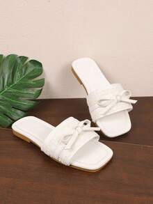 1 Pair Small Size White Bow Square Toe Slide Sandals, Open Toe Soft Sole Anti-Slip Slip-On Design, Fashion Minimalist Beach Flip Flops, Suitable For Female Students Daily School, Outings, Vacation, Spring/Summer New Style - Beige - View 3