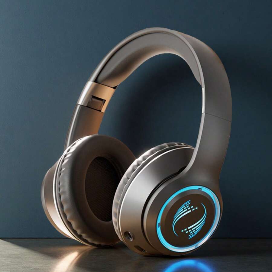 Das ultimative kabellose All-in-One-Gaming-Headset für Teenager: Perfekt zum Spielen, Online-Lernen und Musikhören. Mit cooler RGB-Beleuchtung, latenzarmer Audioübertragung, langer Akkulaufzeit und Mikrofon mit Geräuschunterdrückung. Ein tolles Geschenk für Gamer. - Übersicht 1