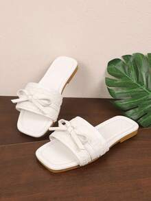1 Pair Small Size White Bow Square Toe Slide Sandals, Open Toe Soft Sole Anti-Slip Slip-On Design, Fashion Minimalist Beach Flip Flops, Suitable For Female Students Daily School, Outings, Vacation, Spring/Summer New Style - Beige - View 4