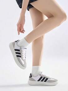 Adidas Barreda Decode Kids' Sneakers Cloud White / Core Black / Grey Two JQ8854 - 灰色 - 查看 1