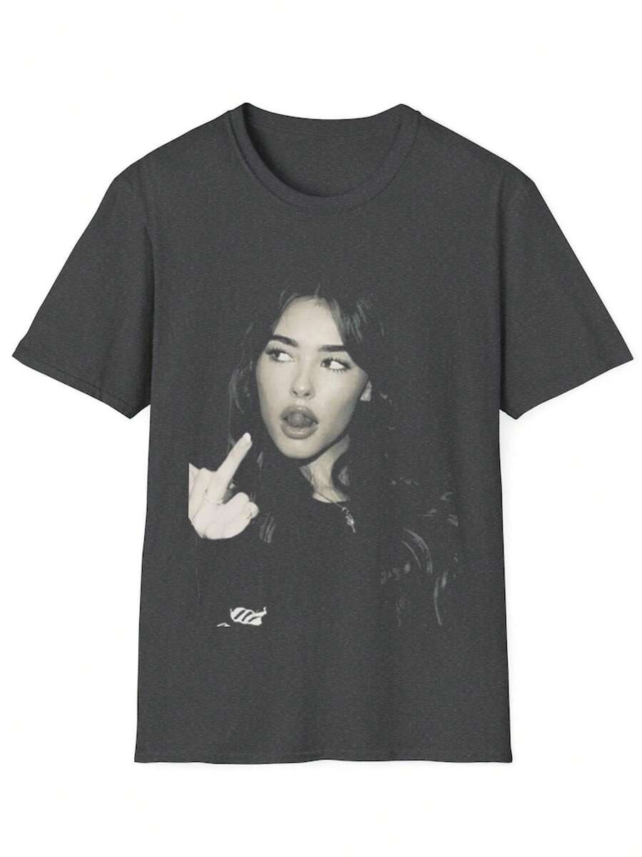 Camiseta de Beer con el dedo medio | La Gira del Locket | Camiseta juvenil, sudadera, sudadera con capucha, camiseta unisex, ropa, camiseta deúsica - Negro - Ver 1