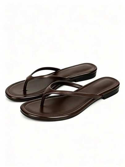 Chanclas planas de cuero con textura marrón y punta redonda, estilo minimalista versátil, zapatos de mujer para uso diario en verano, sandalias planas con tira entre los dedos para playa y vacaciones