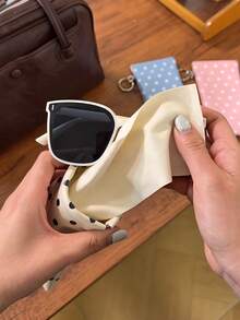 Portable Polka Dot Auto-Closing Glasses Case With Cloth Bag And Clip Hanging Storage Bag, Fashion Protective Glasses/Glasses Pouch, Auto-Closing Storage Box (1pc) - Multicolor - View 4