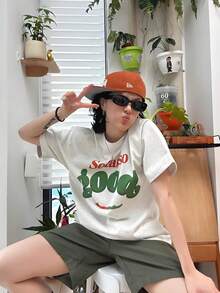 A Casual Women's Knit Short-Sleeved T-Shirt. With A Round Neck, Dropped Shoulders, And Comfortable Regular Length, This Streetwear Top Is Perfect For Everyday Wear. - Light Gray - View 4