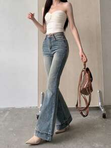 Women's Casual Versatile Daily Travel Denim Flare Jeans With Pockets And Buttons Fall - Medium Wash - View 2