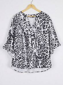 Plus Size Women Leopard Print Ruffle V-Neck Blouse Vacation Black - Black - View 2