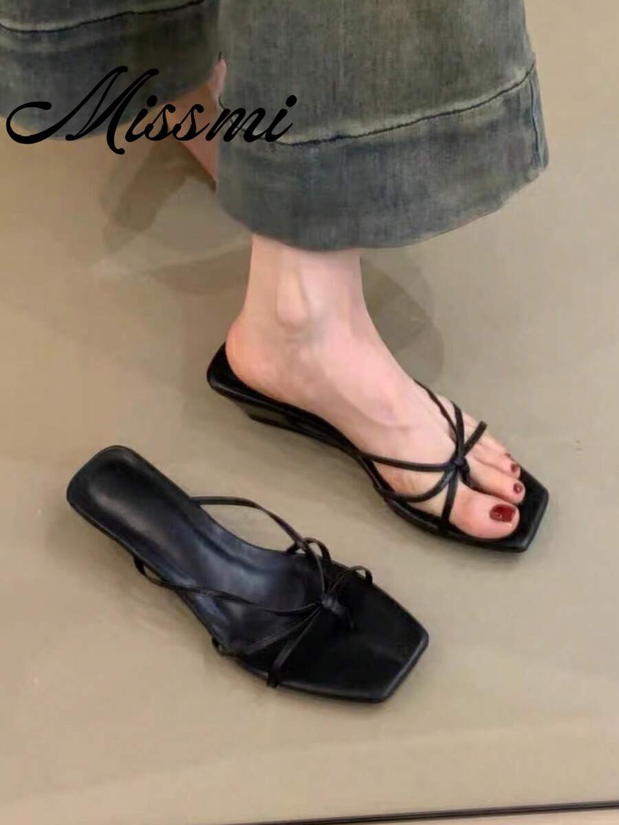 法式復古金色單肩帶女款涼鞋,夏季新款,柔軟緩衝,時尚方頭露趾高跟鞋 - 黑色 - 查看 1