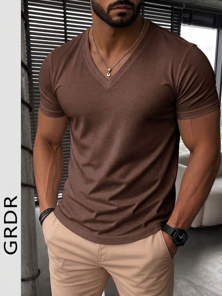 Camiseta de manga corta con cuello en V de moda para hombres GRDR | Diseño exquisito | Esencial de verano | Fácil de combinar | Muestra tu estilo