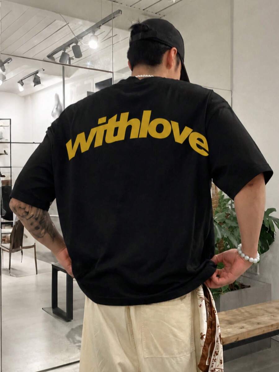男士夏季休闲宽松美式街头风“Withlove”圆领短袖T恤,适合居家、户外、都市、日常、休闲、青年、校园、复古、百搭、质感、优雅、运动等场合。 - 黑色 - 查看 1