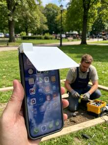 1pc Phone Sun Shade, Phone Sun Visor Is A Practical Accessory Designed To Enhance Screen Visibility Under Strong Light. It Effectively Reduces Sunlight Reflection, Allowing Users To Clearly See The Screen Even In Direct Sunlight. - Multicolor - View 5
