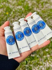 L'Occitane 乳木果手霜迷你尺寸 10ml/0.34 Oz L 滋養並保護乾燥雙手 L 快速吸收 L 不油膩 L 保持肌膚水潤柔軟 L 純素配方 - Shea Butter - 10ml(Mini Size) - 查看 3