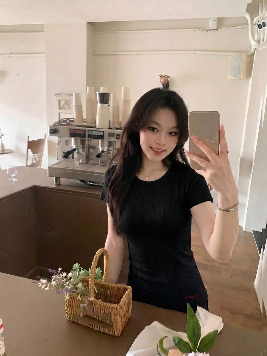 Women's Slim Fit Solid Color Knit Black Short Sleeve T-Shirt With Embroidery Jacquard, Round Neck Design Casual Summer - Black - View 1