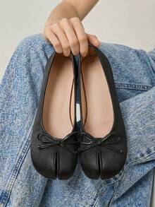 New Women's Fashion Elegant Solid Color Bow Decor Slip-On Round Toe Peep Toe Flat Black Loafers - Black - View 4
