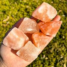 Natural Himalayan Pink Salt Raw Stones, Perfect Gift For Friends On Halloween, Christmas, Thanksgiving, Classic Himalayan Salt Relaxation Stones, Natural Orange Salt Aromatherapy Rocks, Suitable For Diffusers, DIY Bath Salts Bulk - Orange - View 4