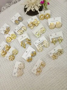 17件甜美柔軟琺瑯耳環套組，花卉蝴蝶貝殼圖案設計，低過敏不鏽鋼材質，適合夏季與海灘穿搭，送給母親、姐妹和朋友的絕佳禮物（隨機款式） - 彩色 - 查看 6
