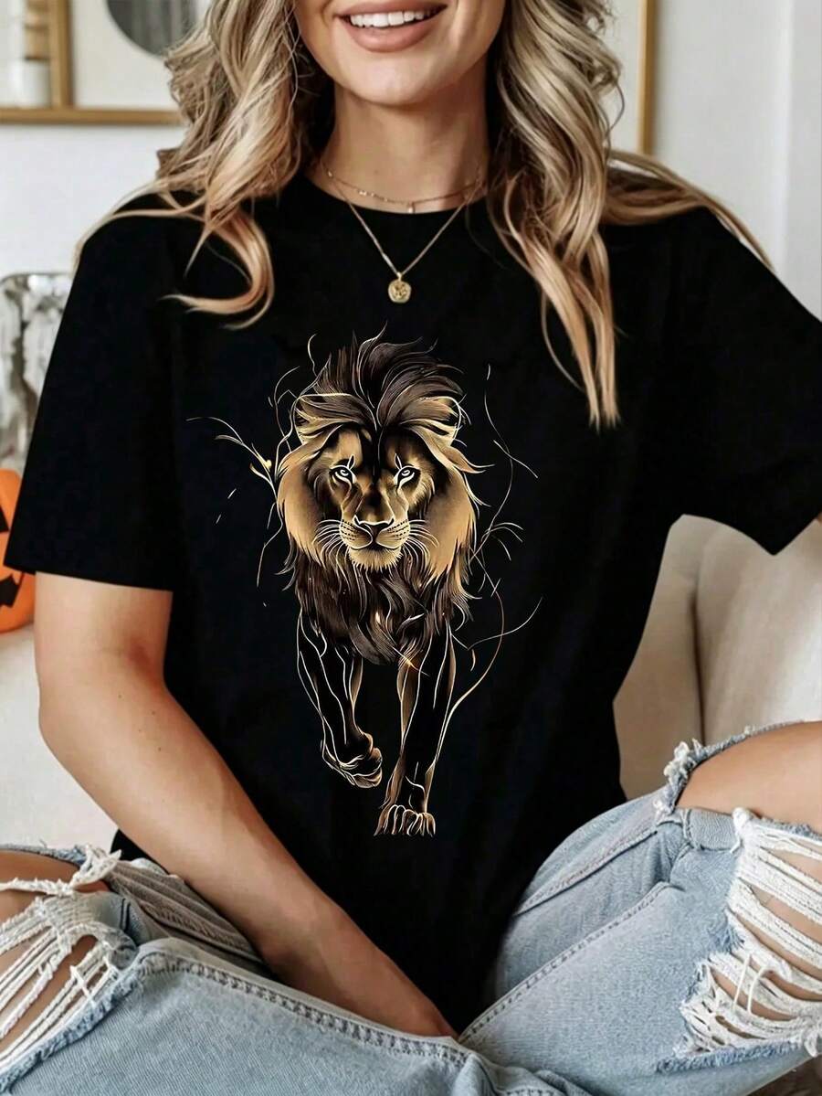 Playera Oversize Mujer León Dorado - Negra con Estampado Artístico de León en Tonos Dorados - Negro - Ver 1