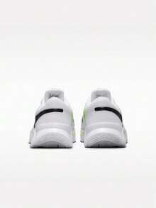 Nike Men's M ZOOM GP CHALLENGE 1.5 HC Low-Top Tennis Shoes IQ5180-100 - Black and White - View 5